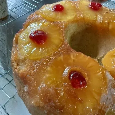 Torta artesanal de piña caramelizada